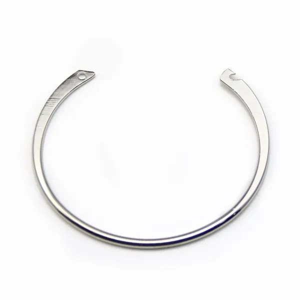 Jonc flexible, de couleur argenté rhodié, 64mm x 1pc