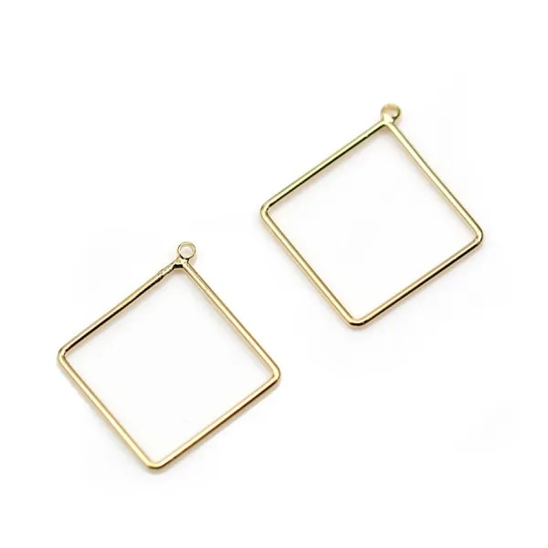 Pendentif en forme losange 23x21mm , doré sur laiton x 4pcs