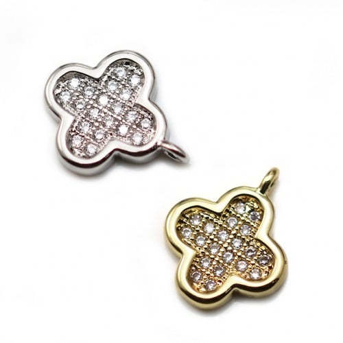 Breloque en Trèfle  Plaqué par "flash" argent sur laiton 10mm x 1pc