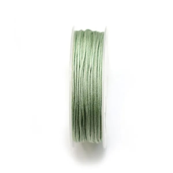 Fil polyester vert amande claire irisé 1.5mm x 15m