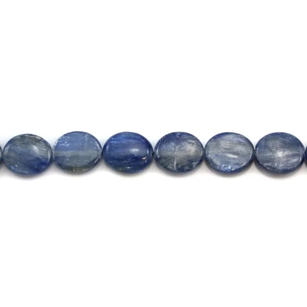 Cyanite ovale 10x12mm x 1pc