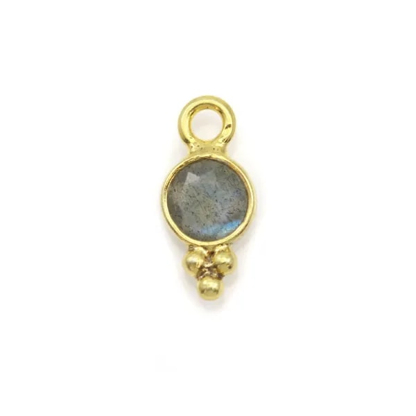 Breloque en Labradorite ronde facettée serti argent 925 doré à l'or fin 5mm x 2pcs