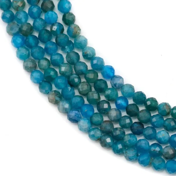 Apatite de couleur bleu et de forme ronde facetté, 3mm x 39cm