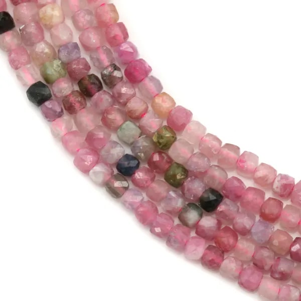 Tourmaline rose, qualité B en forme de cube facette 2mm x 40cm