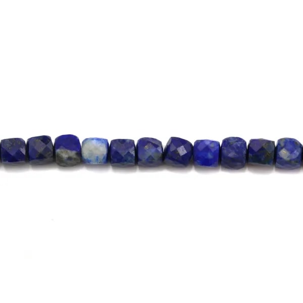 Lapis lazuli, de forme cube facetté, 5 mm x 40cm