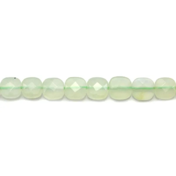 Jade teinté vert carré facette 6mm x 40cm