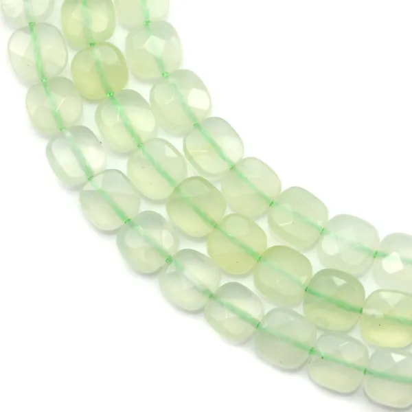 Jade teinté vert carré facette 6mm x 40cm