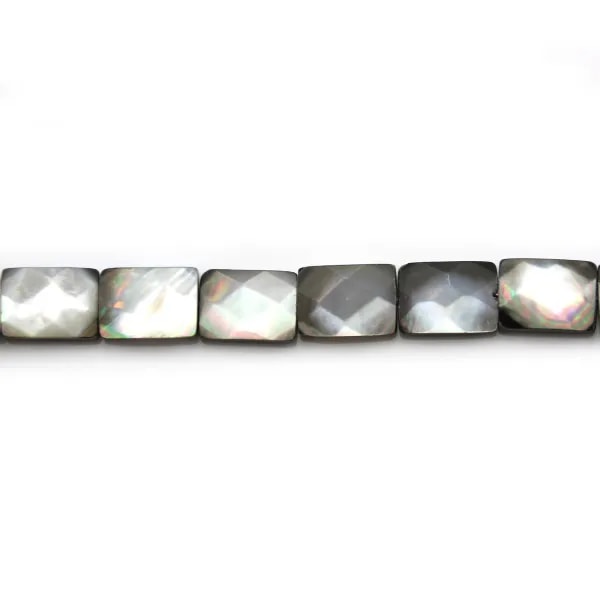 Nacre grise en rectangle facetté sur fil 10x14mm x 40cm