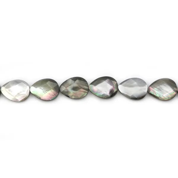 Nacre grise en goutte plate facettée sur fil 15x20mm x 40cm