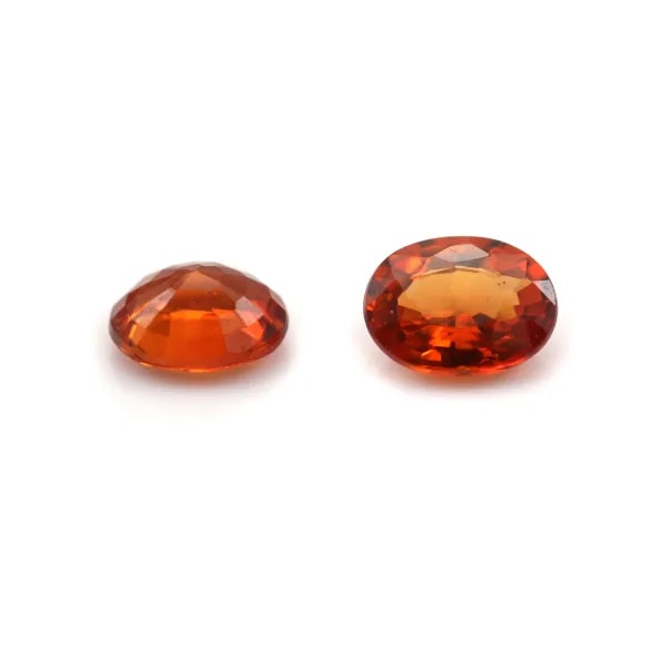 Saphir orange à sertir, taille ovale 3.5x4.5mm x 1pc