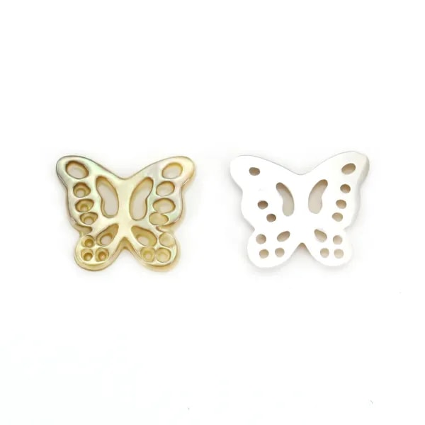 Nacre grise ajourée en forme de papillon 9.5x11.5mm x 1pc