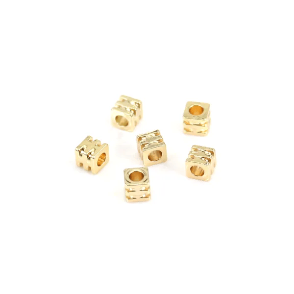 Intercalaire cube plaquée par "flash" or sur laiton 3x3.2mm x 10pcs