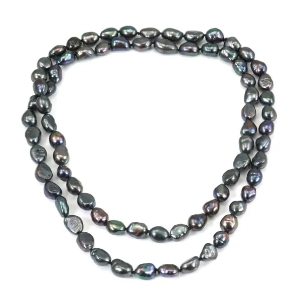Sautoir en perles d'eau douce bleu foncé de forme ovale, mesurant 8x10mm x 1pc