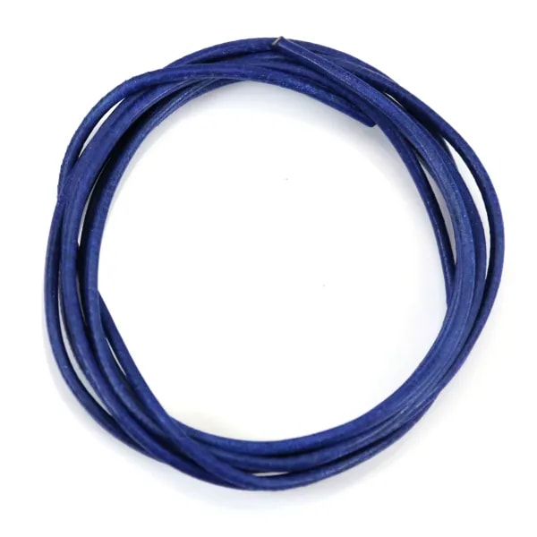 Ruban de cuir de chevreau bleu foncé 1.3mm x 1m