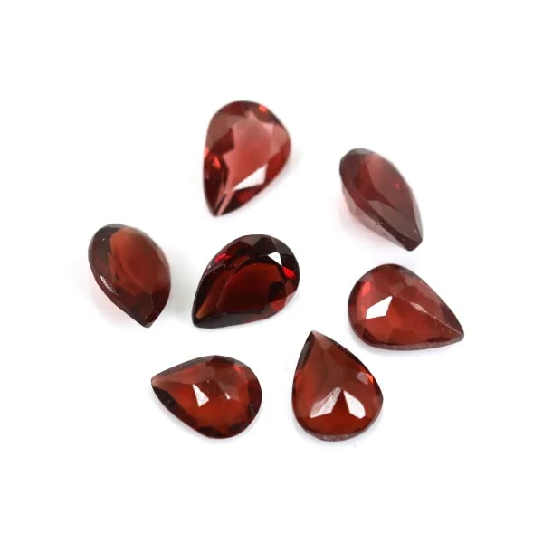 Garnet for setting, pear cut 5x8mm x 1pc