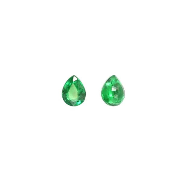 Tsavorita engastada, talla pera 5.5x7mm x 1 ud.