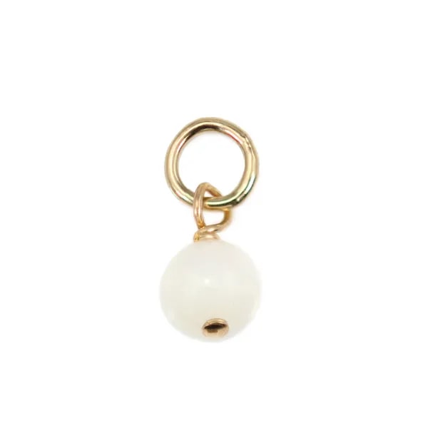 Berloque Madrepérola branca redonda 4mm - Ouro Preenchido x 1 unidade