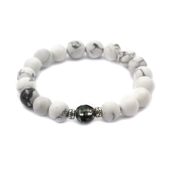Bracciale in Howlite opaca e perla di coltura di Tahiti.