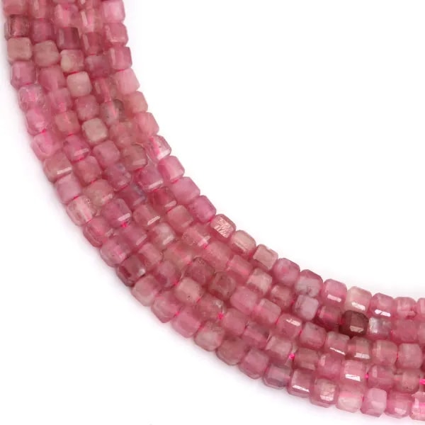Turmalina rosa cubo facetado 2mm x 39cm