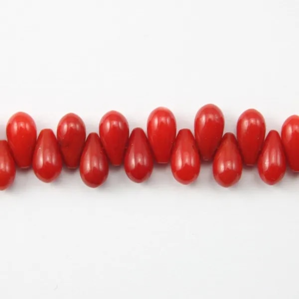 Bamboo de mer teinte rouge goutte 4x8mm 
