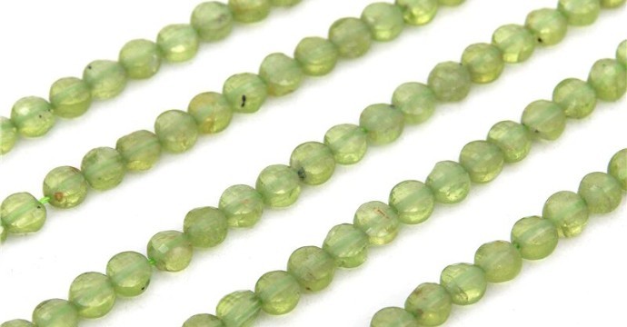 Peridoto: História, origem, composição, virtudes, significado e recarga da pedra
