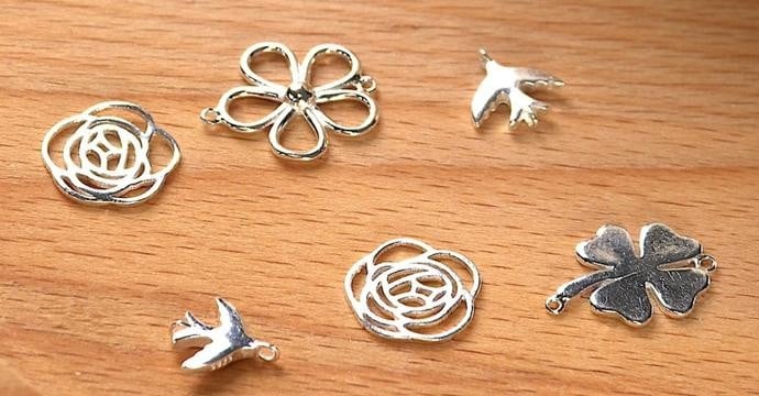 Compreender a diferença entre 925 Silver e Rhodium Silver
