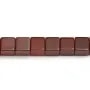 Agate teinté en rouge, de forme carré, mesurant 8mm x 40cm