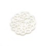 Nacre de couleur blanche, en forme de fleur, de taille 18mm x 1pc