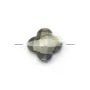 Gray mother-of-pearl faceted clover 22mm x 1pc