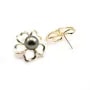Clous d'oreilles fleur dorée sur laiton 16x18mm x 2pcs
