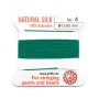 Fil de soie 0.6mm attaché à une aiguille vert  x 2m