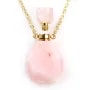 Collier en plaquée par "flash" or sur laiton avec pendentif flacon de parfum en Quartz rose