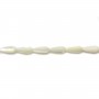 Nacre blanche en forme de goutte sur fil 6x12mm x 40cm