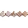 Nacre rose en trèfle sur fil 6mm x 40cm