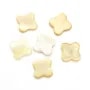 Nacre jaune en forme de trèfle 12mm x 2pcs