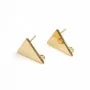 Clous d'oreille triangle 12x15mm, plaqué par "flash" or sur laiton x 2pcs